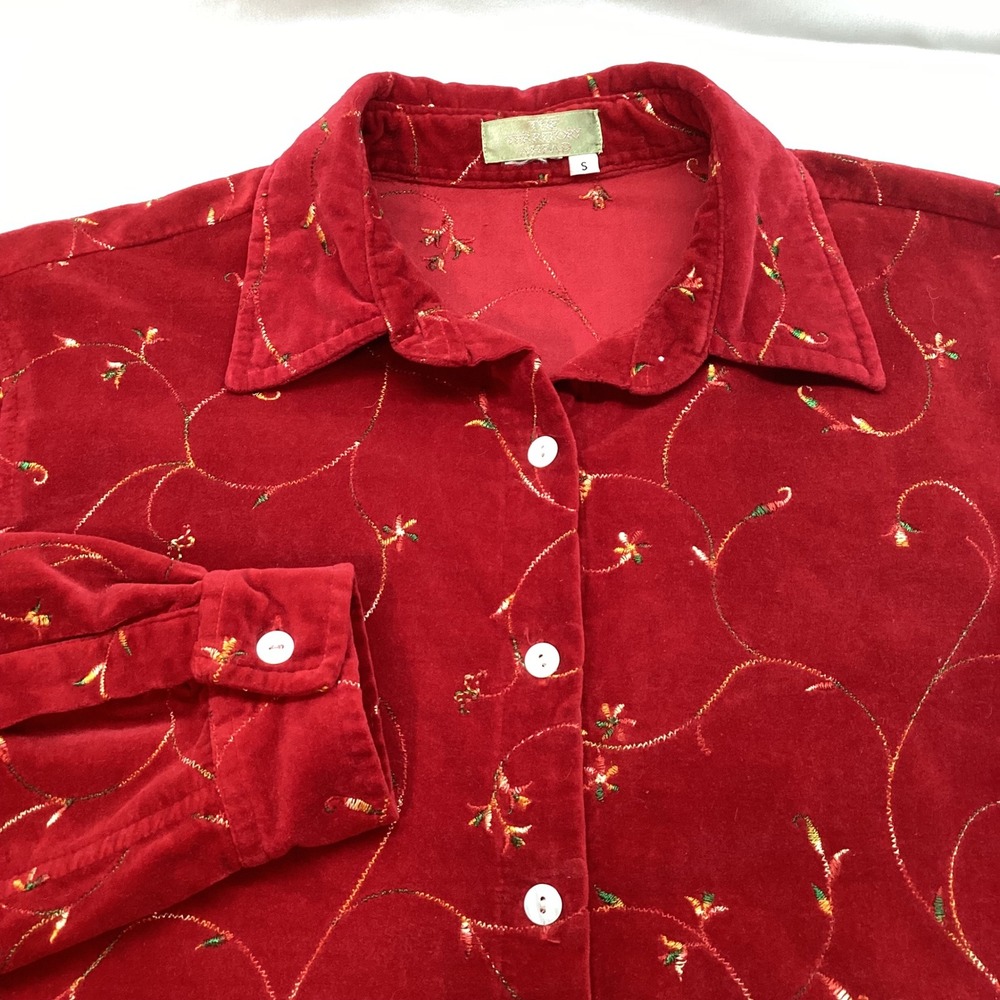 The Territory Ahead Red Velvet Embroidered Floral Vine Button Up Shirt Small Vtg